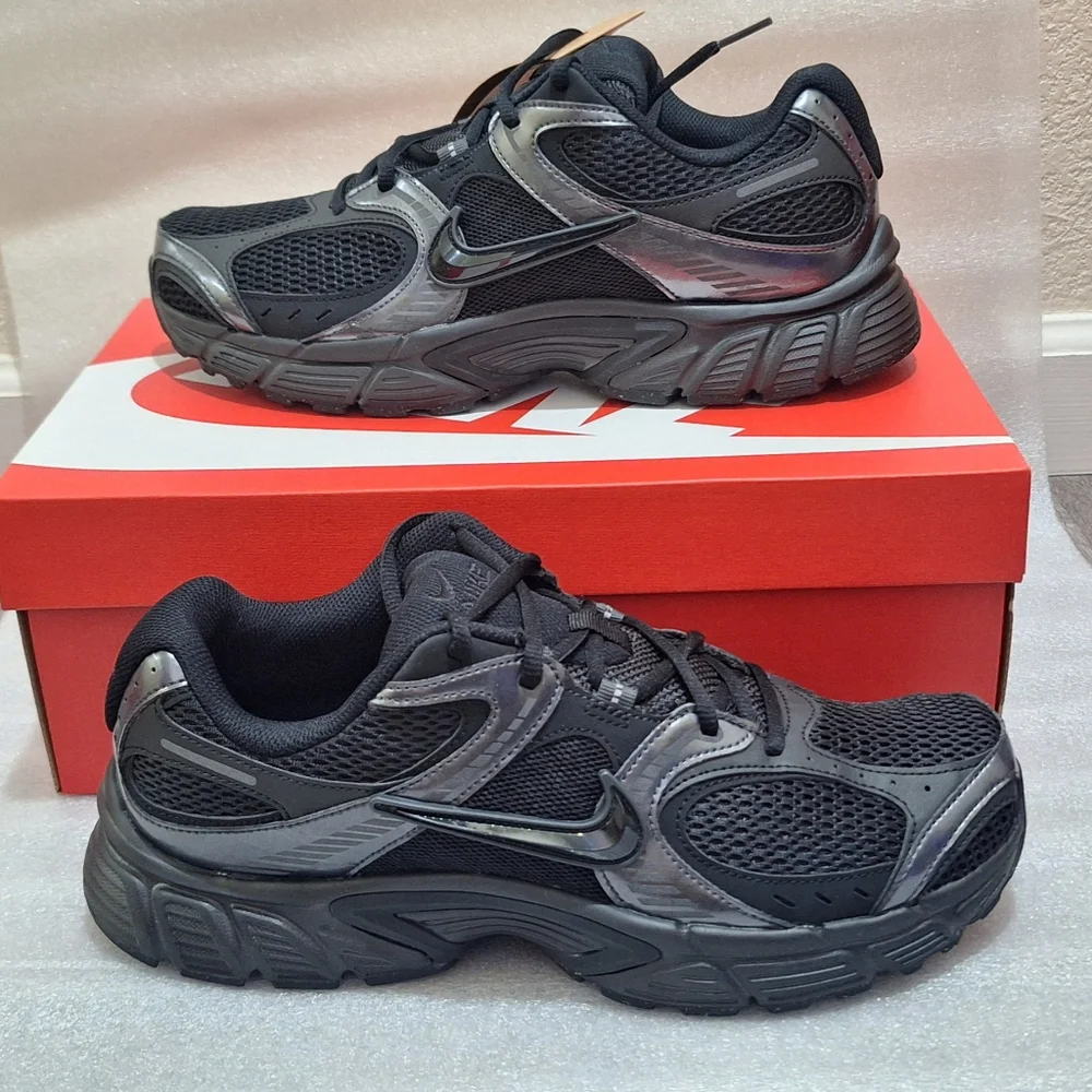 Nike V5 RNR - Picture 1 of 6